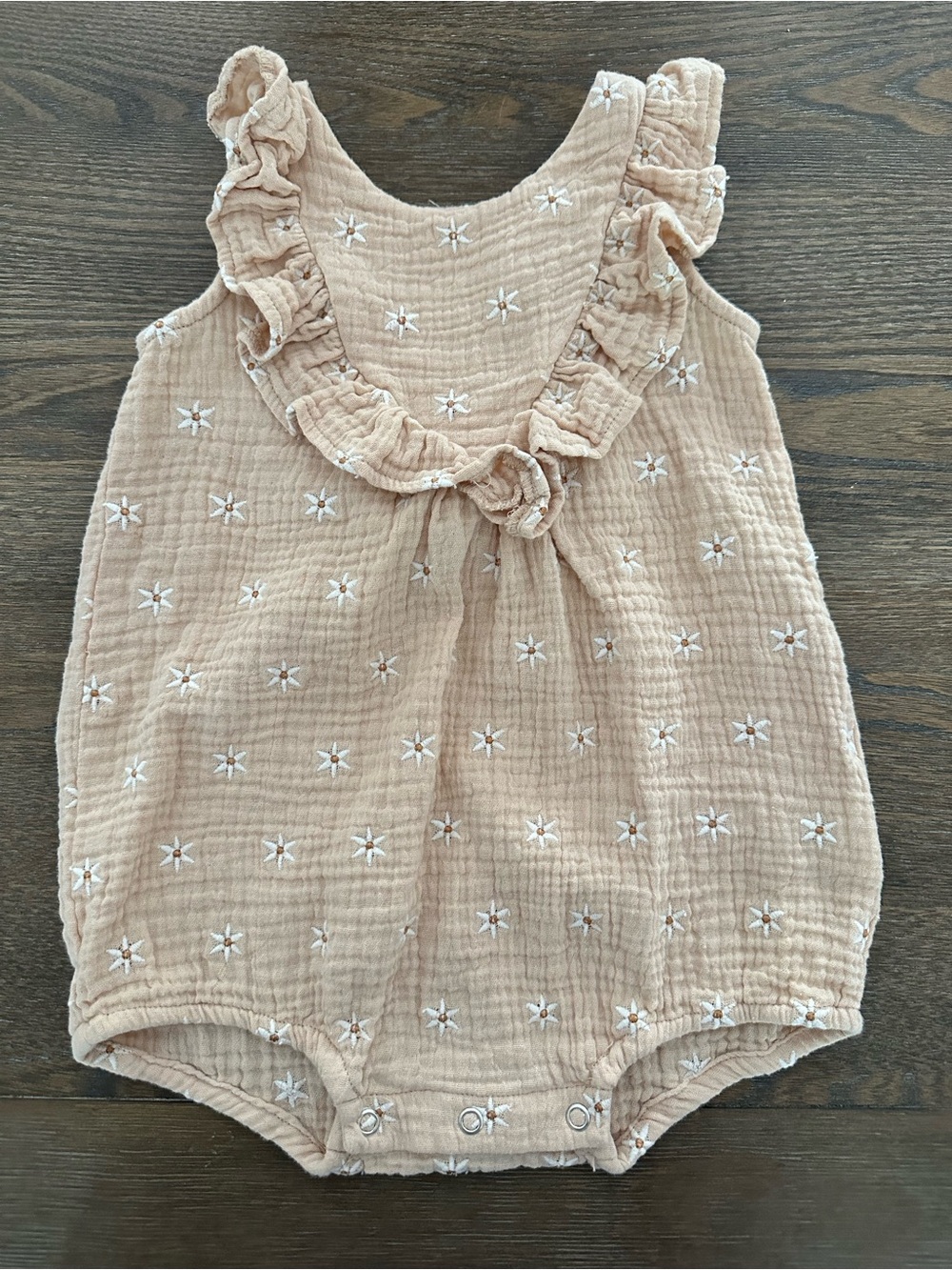 Rylee + Cru Blush Cream-Star Embroidered Muslin Dress
